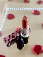 MAC Maker: Ahood Alenezi (@Ahoodalenzi)