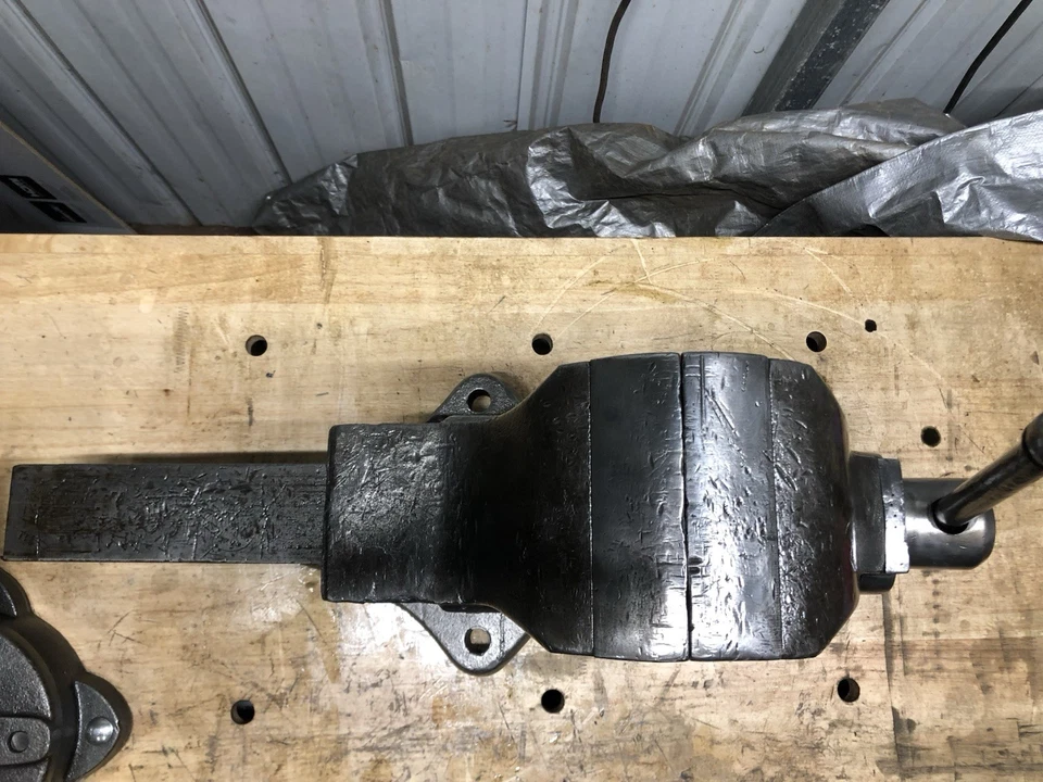 Chas antiguo. Tornillo de banco Parker 806 buen estado muy limpio, listo para usar Foto 2 de 4