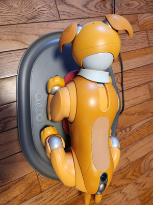 Sony AIBO ERS-1000 Robot Dog Toy Caramel Color Edition