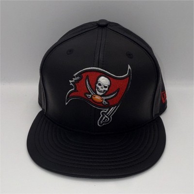 SAMPLE New Era Buccaneers LEATHER Snapback Hat Black/Red Sample