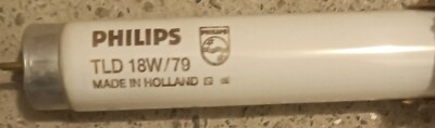 Philips Lighting PHL 1879 MASTER TL-D 18W/79 SLV/25 Minimum 5pcs Buyable