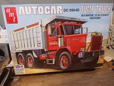 AMTオートカーDC-9964Bダンプトラック1:25 Autocar DC9964B Dump Truck AMT 1:25 Scale Model Car Kit Unboxing