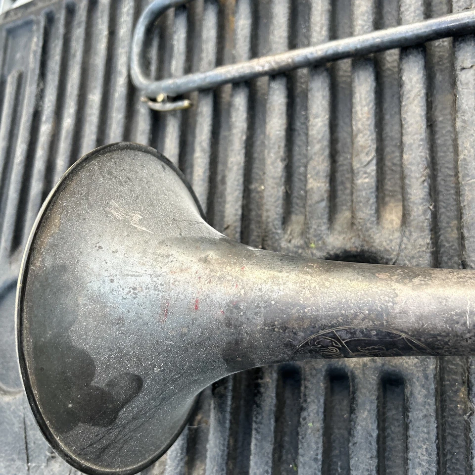 Trombón Elkhart Indiana, plata, instrumento musical Foto 3 de 4