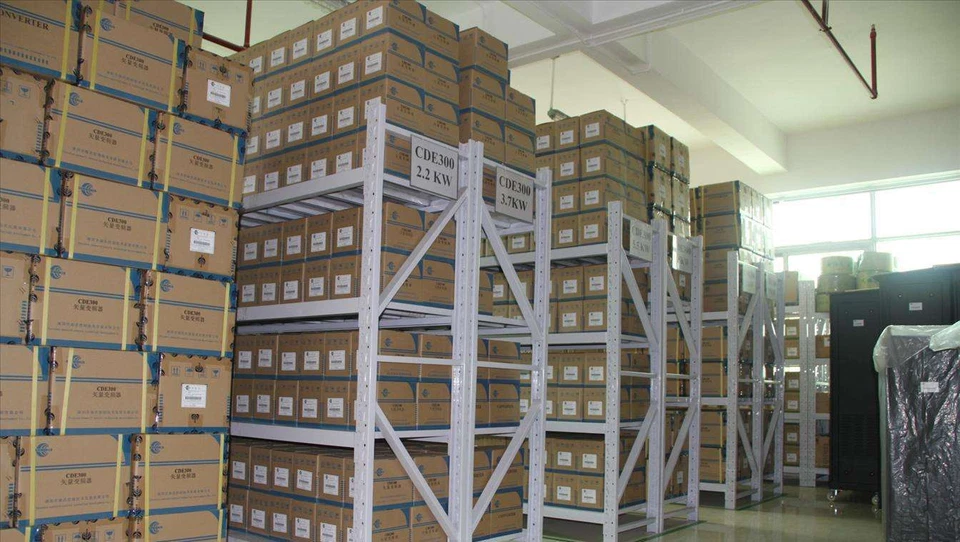 OMRON E2B-M18LS08-WP-B2 Proximity Sensors E2BM18LS08WPB2 New Free Shipping 1PC - Image 2 of 2