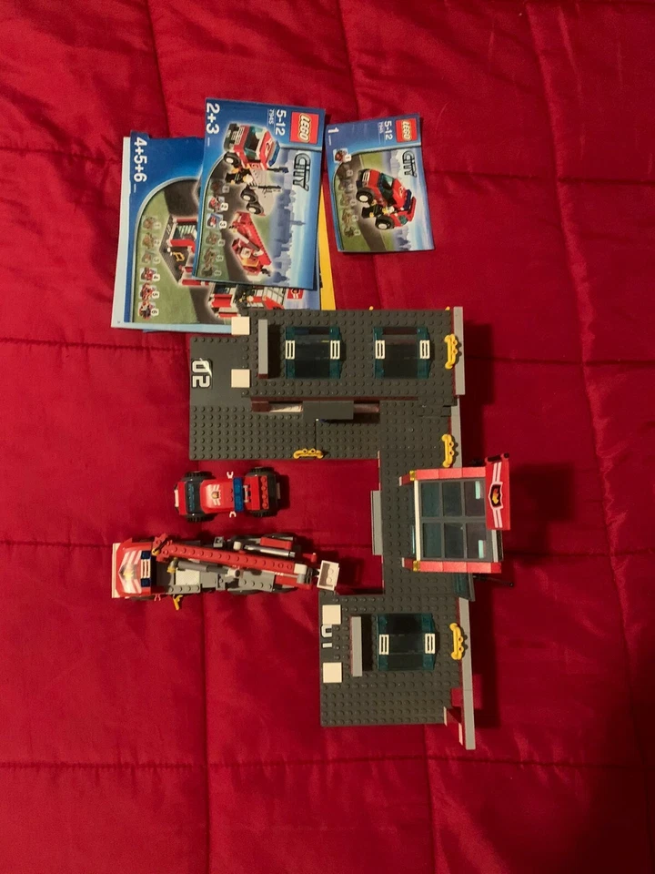 LEGO City 7945 Fire Station, foto 3 di 3