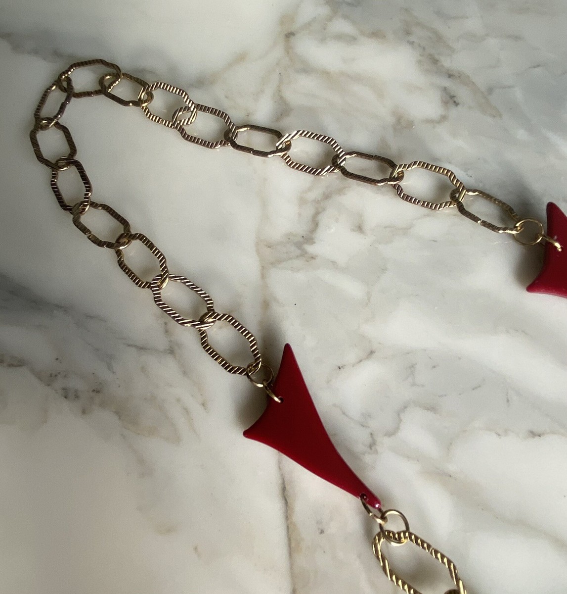 Collier Sautoir Vintage Années 1970 - Pendentifs Anciens, Style Rétro