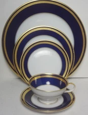 VHTF Hutschenreuther #9033 MONARCH COBALT - 5 pc. DINNER PLACE SETTING (1 of 16)