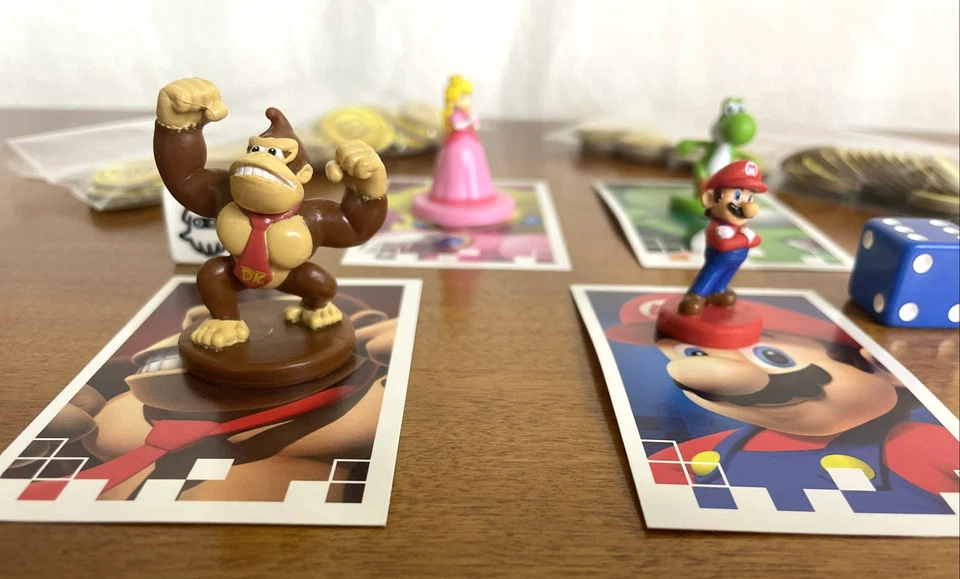 Monopoly Gamer 2017 Super Mario peças de reposição 4 fichas 2 dados 90 moedas - Imagem 2 de 4