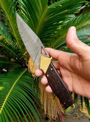 Top-Quality Handmade Damascus Steel Knife   Limited Edition with Stunning Detail