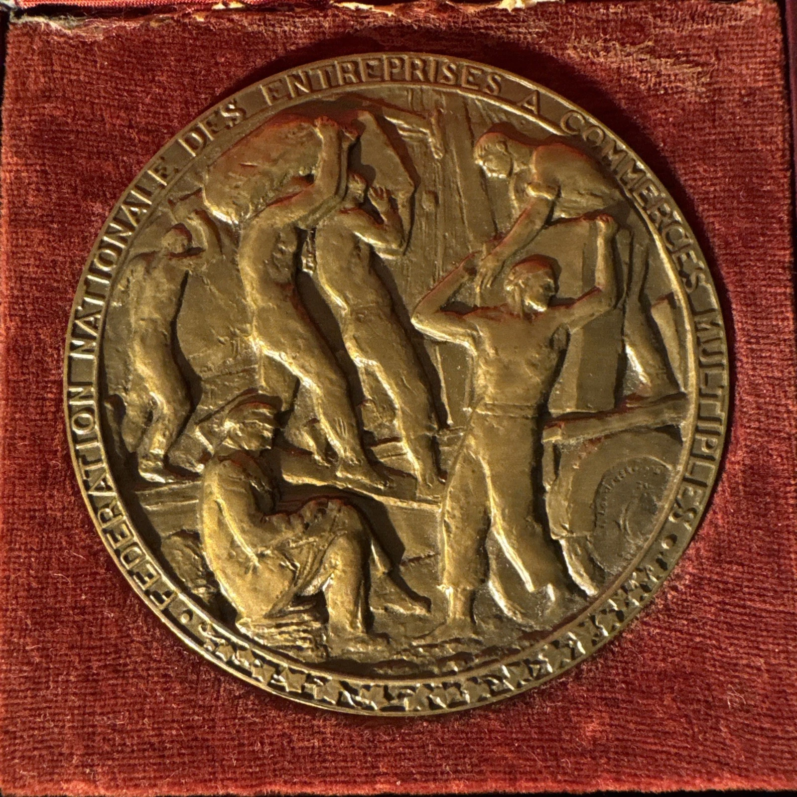 Médaille Bronze Mme Lecouvreur Germaine 1960 Dans Sa Boîte
