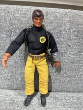 Mattel Big Jim P.A.C.K. Commander Wolfpack pantaloni oro camicia nera pugno di siluro