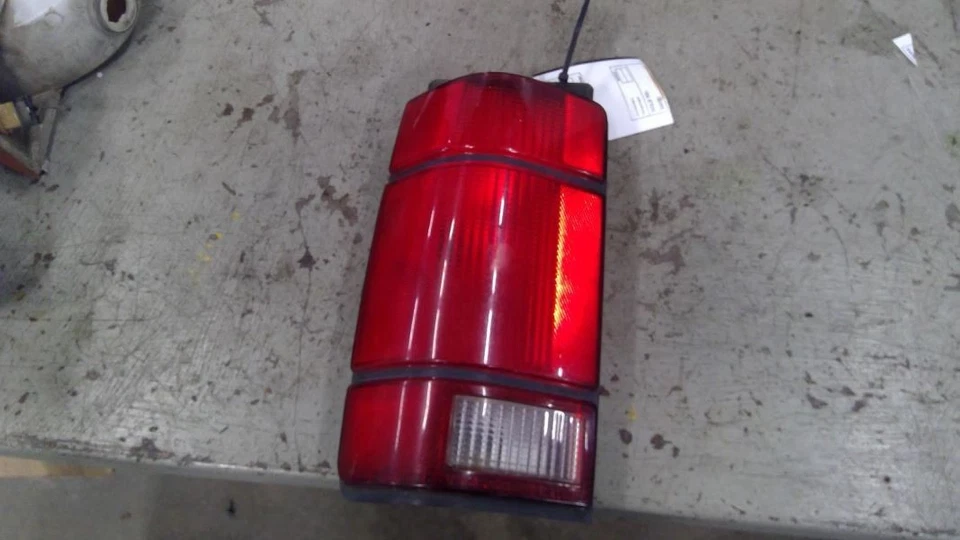 Luz trasera izquierda para conductor compatible con 91-94 EXPLORER 605964 Foto 2 de 2