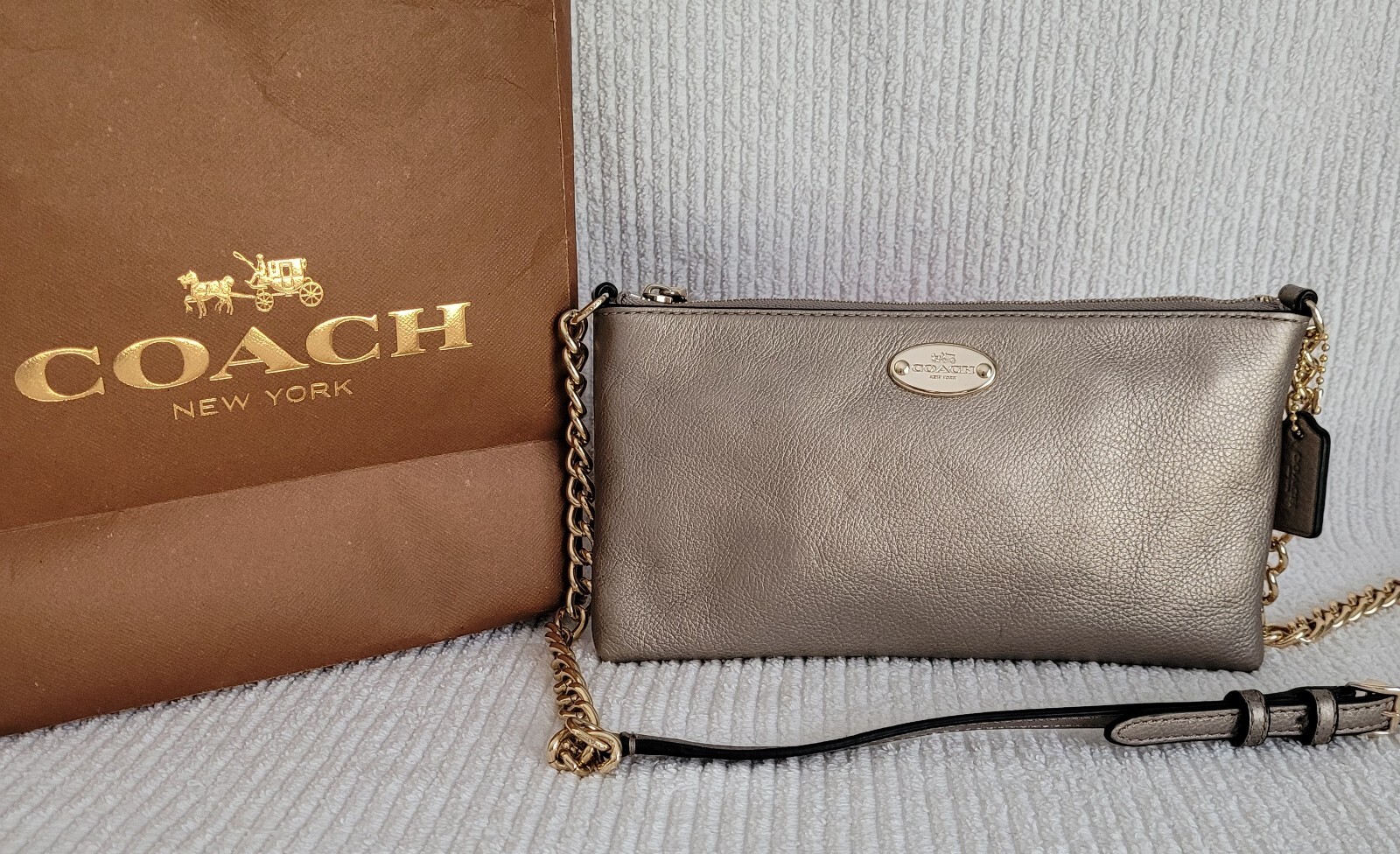 Coach Quinn Pebbled Leather Crossbody Gem
