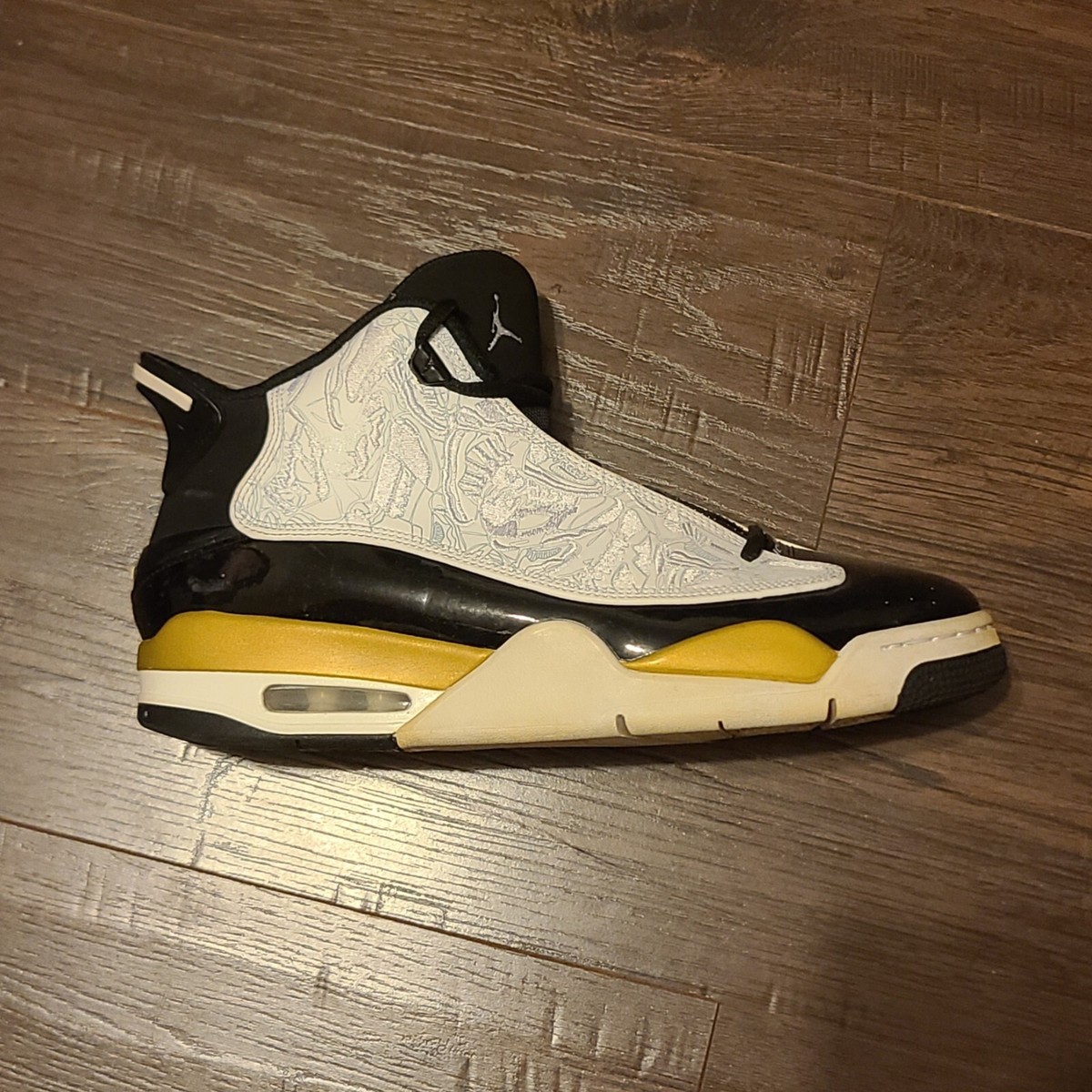 jordan dub zero black metallic gold white