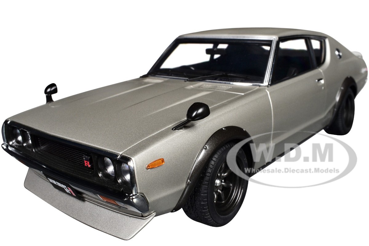 NISSAN SKYLINE 2000GT-R (KPGC110) TUNED VER. RHD SILVER 1/18 BY