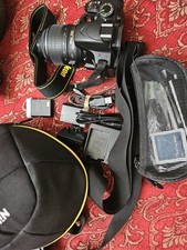 Nikon D3200 + objectif 18-55 VR+ cleaning kit
