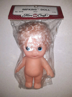 Vtg Fibre Craft IMPKINS DOLL 4.5  Inches #3318 Blonde Hair Blue Eyes Rubber NOS