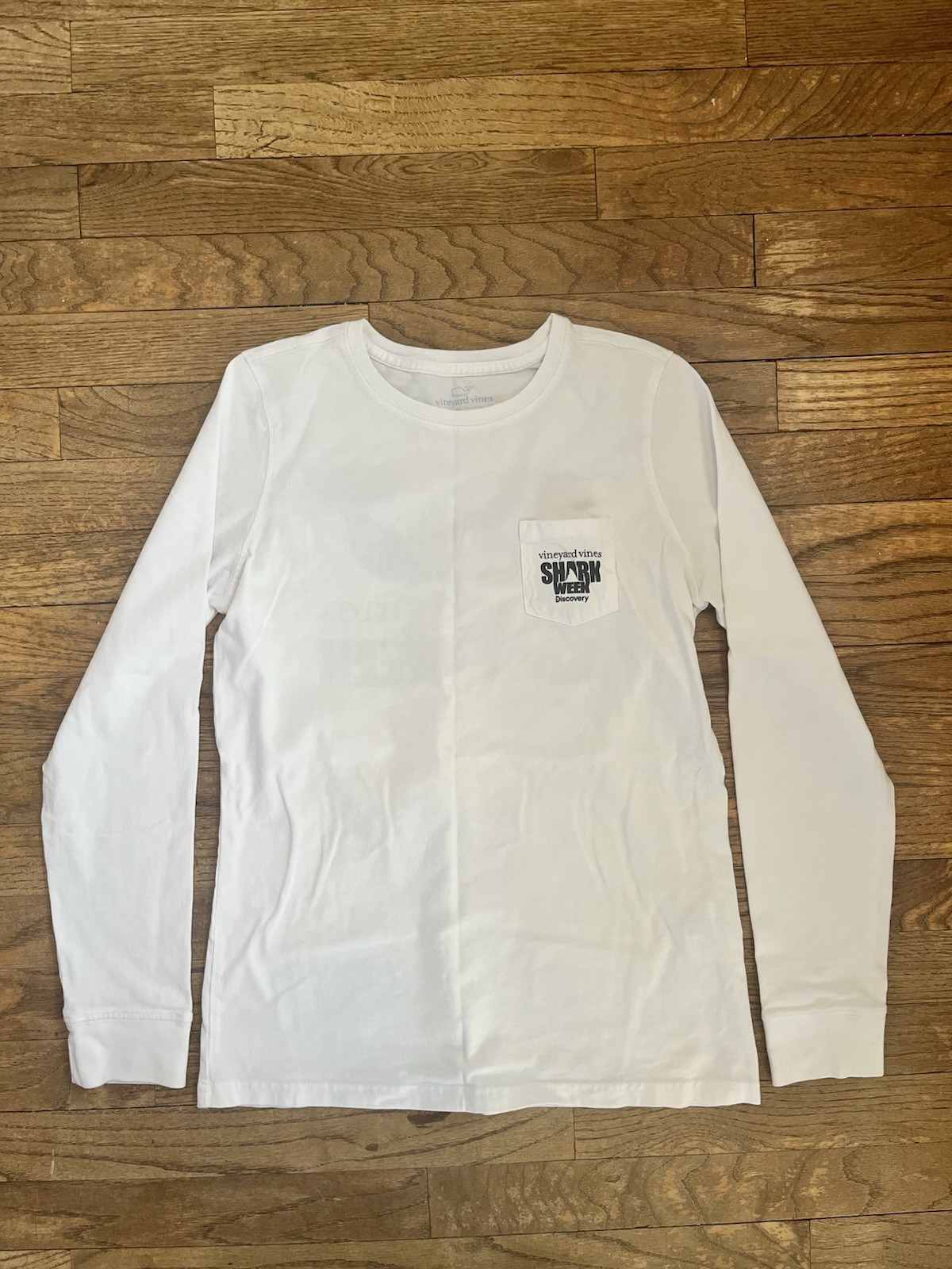 Vineyard Vines Shark Week XS Long Sleeve Tee  Fast Shipping