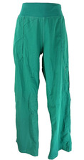 Purple Label Yoga by Healing Hands Size Medium Petite Green Scrub Pants