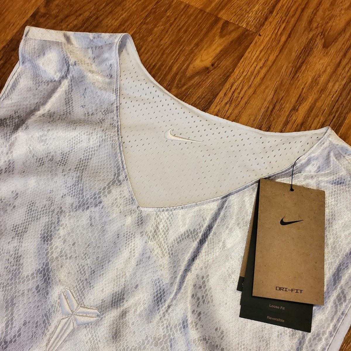 Nike Kobe Bryant Basketball Jersey Mens Large NBA Basketball Dri 