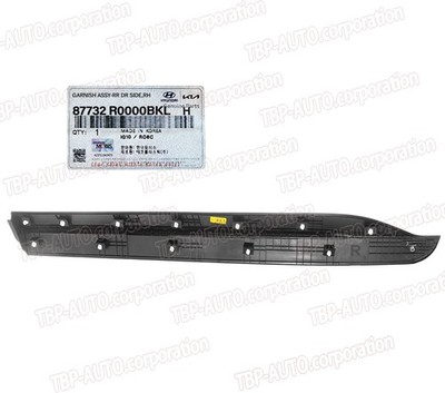 OEM ® Rear Door Lower Molding BLACK RIGHT 2022-2025 Kia Carnival