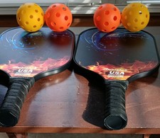 Ampthub USA Pickleball Approved Pickleball Paddle Set with 4 Balls