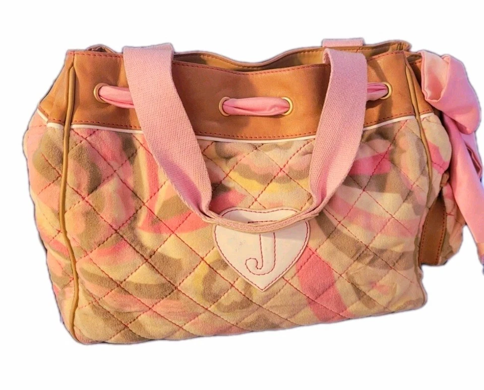 Винтажная Juicy Couture Daydreamer 🩷 розовый 🩷 пейсли бархат очень редкая сумка с короткими ручками трудно найти - Изображение 3 из 4