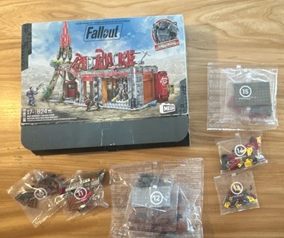 Incomplete set MEGA Fallout Red Rocket Interlocking Blocks Set 824 Pieces Boxed 