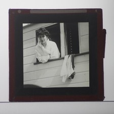 MAGIC LANTERN SLIDE VICTORIAN BATHER SWIMMING IN SEA WITH CHANGING HUT
