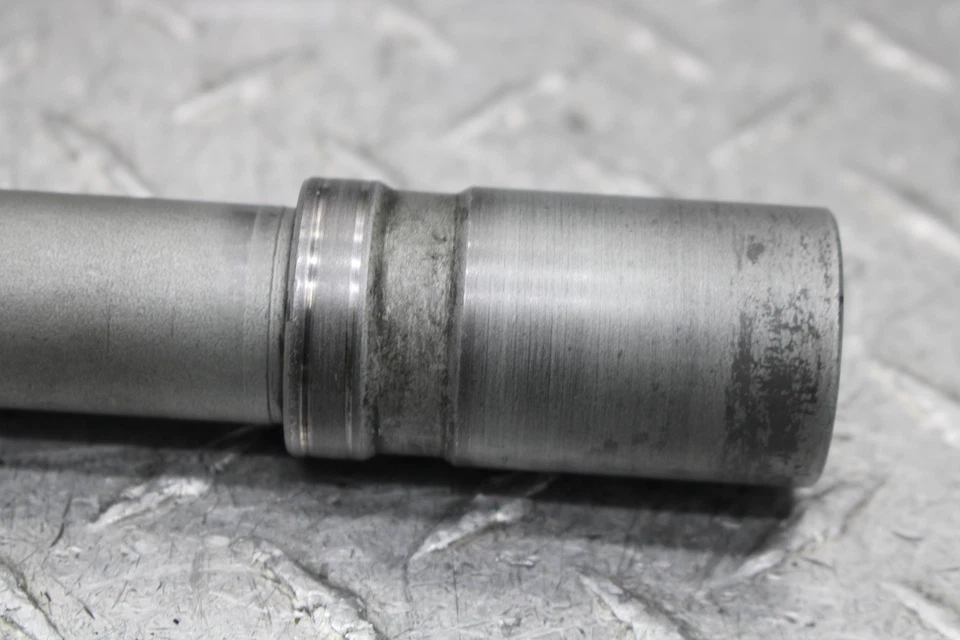 BMW K1600GT 2012 ABS LLANTA DELANTERA EJE PIVOTE PERNO (RECTO) Foto 4 de 4