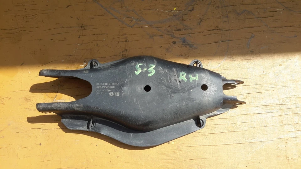 2008-2011 Mercedes-Benz C300 C250 Rear Right Lower Control Arm with Cover OEM Foto 4 de 4