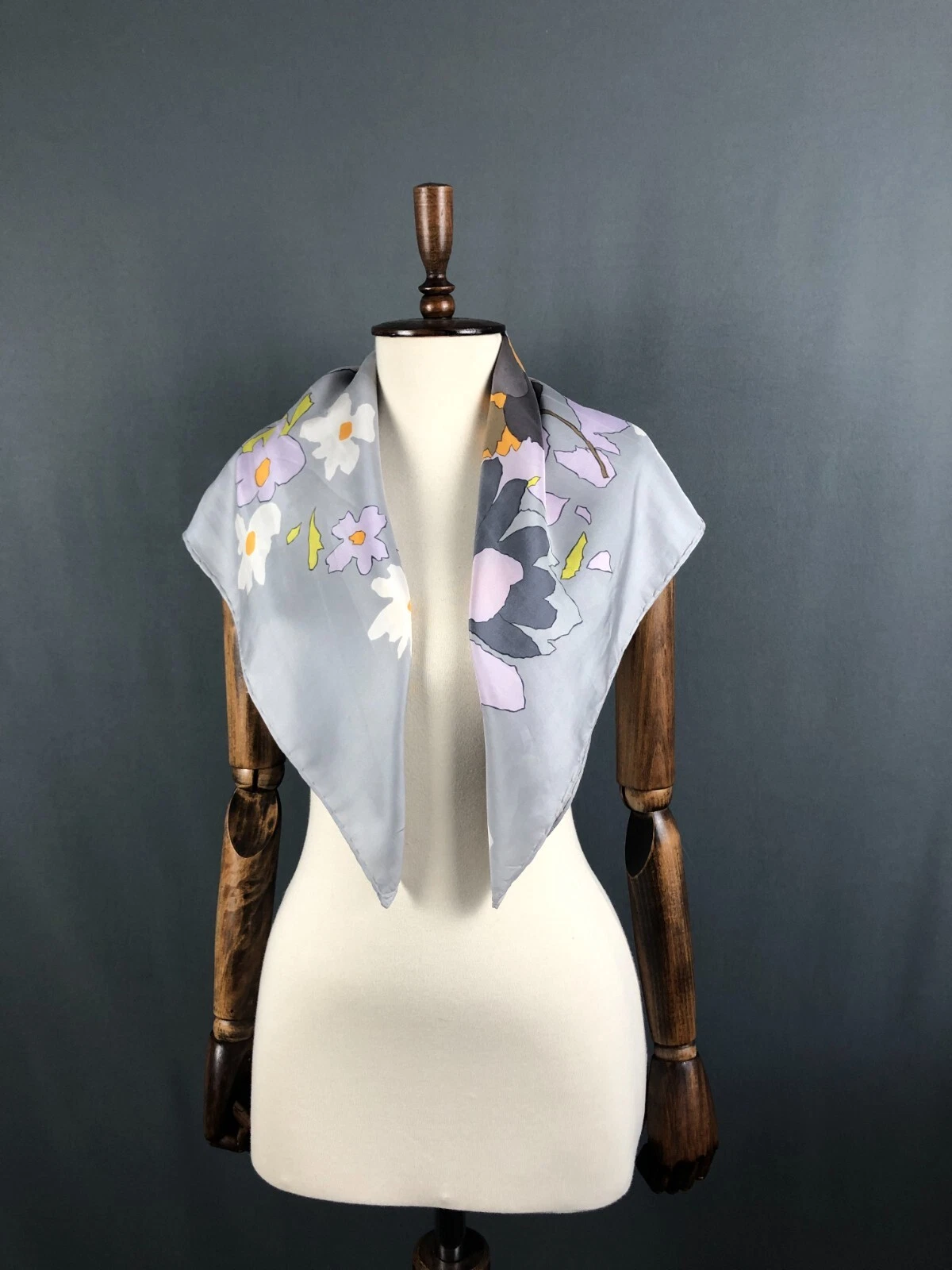 Christian Dior Foulard Soie Gris Femme Floral