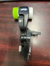 2001-2005 Lexus IS300  fuel lid trunk release lever 64606-AA020 c83