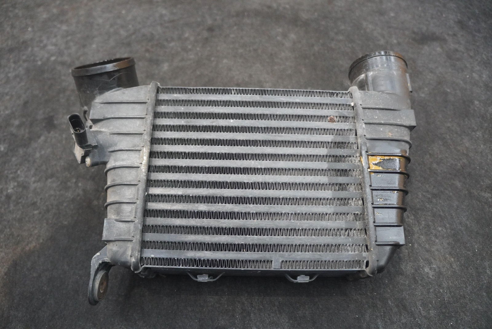 Left Turbo Intercooler Charge Air Cooler 3W0145803A Bentley Continental GT 2005