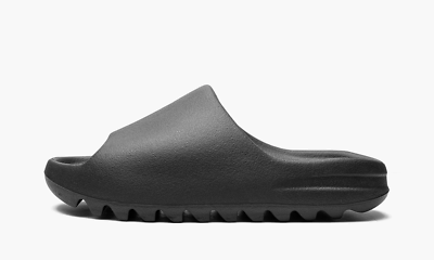 専用希少ブラック‼️adidas yeezy slide ONYX 27.5 Yeezy Slide 