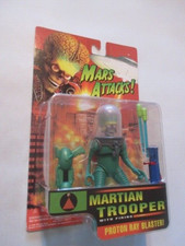 1996 Mars Attack Martian Trooper with firing Ray Blaster