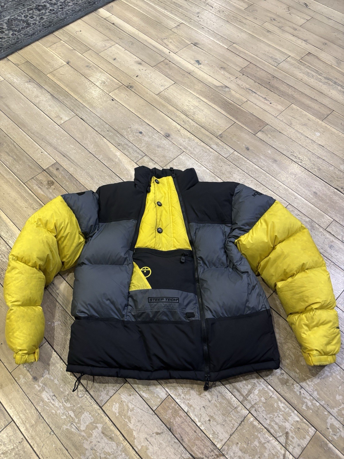 Size L - THE NORTH FACE STEEP TECH DOWN JACKET GREY x TNF BLACK x YELLOW