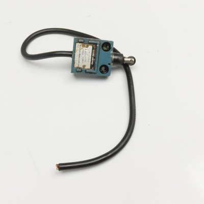 Yamatake Honeywell 14CE8-1J 3A 250VAC Micro Limit Switch
