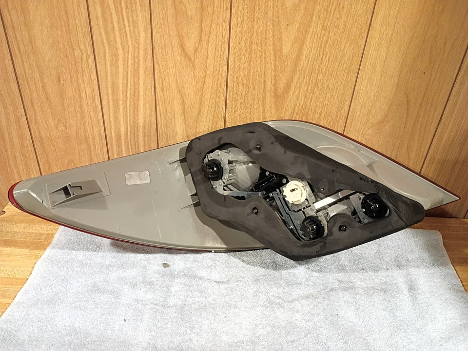 2006-2010 Mercedes Benz R320 R350 R500 задний фонарь правая пассажирская сторона подлинный - Изображение 3 из 3