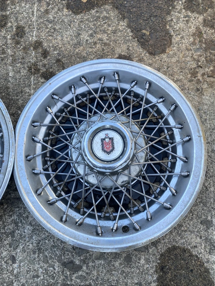 Old Chevy Hubcaps - Image 2 of 4