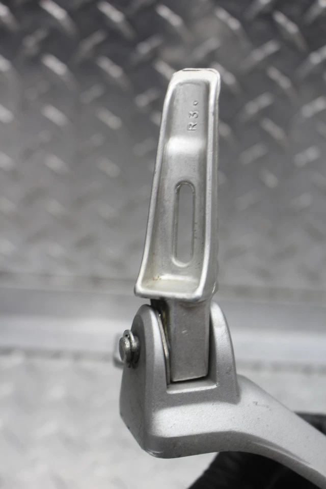 Suzuki GSXR600 2006 estriba trasera derecha Foto 4 de 4