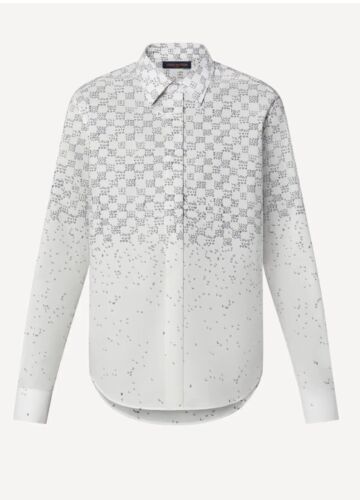 LOUIS VUITTON DAMIER SPREAD LONG-SLEEVED SHIRT. SIZE L. ITEM# 1AA5EX