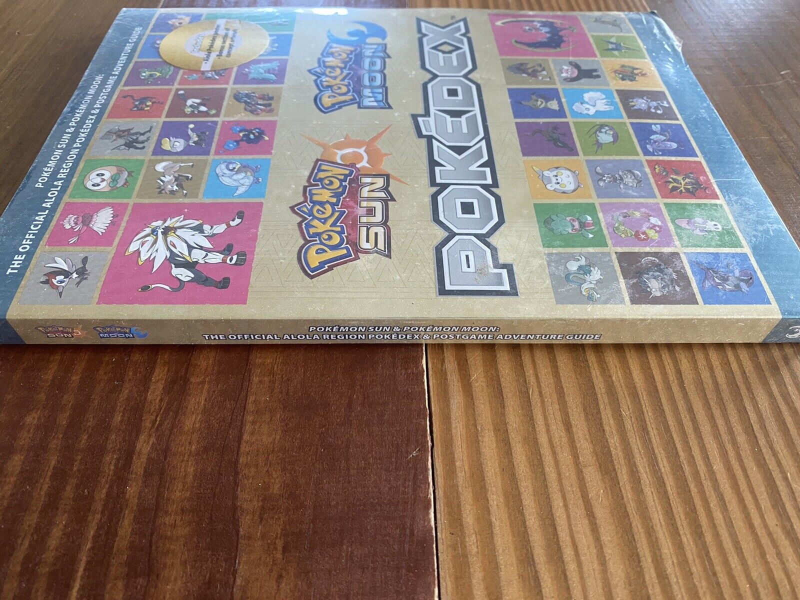 Pokémon Sun and Pokémon Moon: The Official Alola Region Pokédex