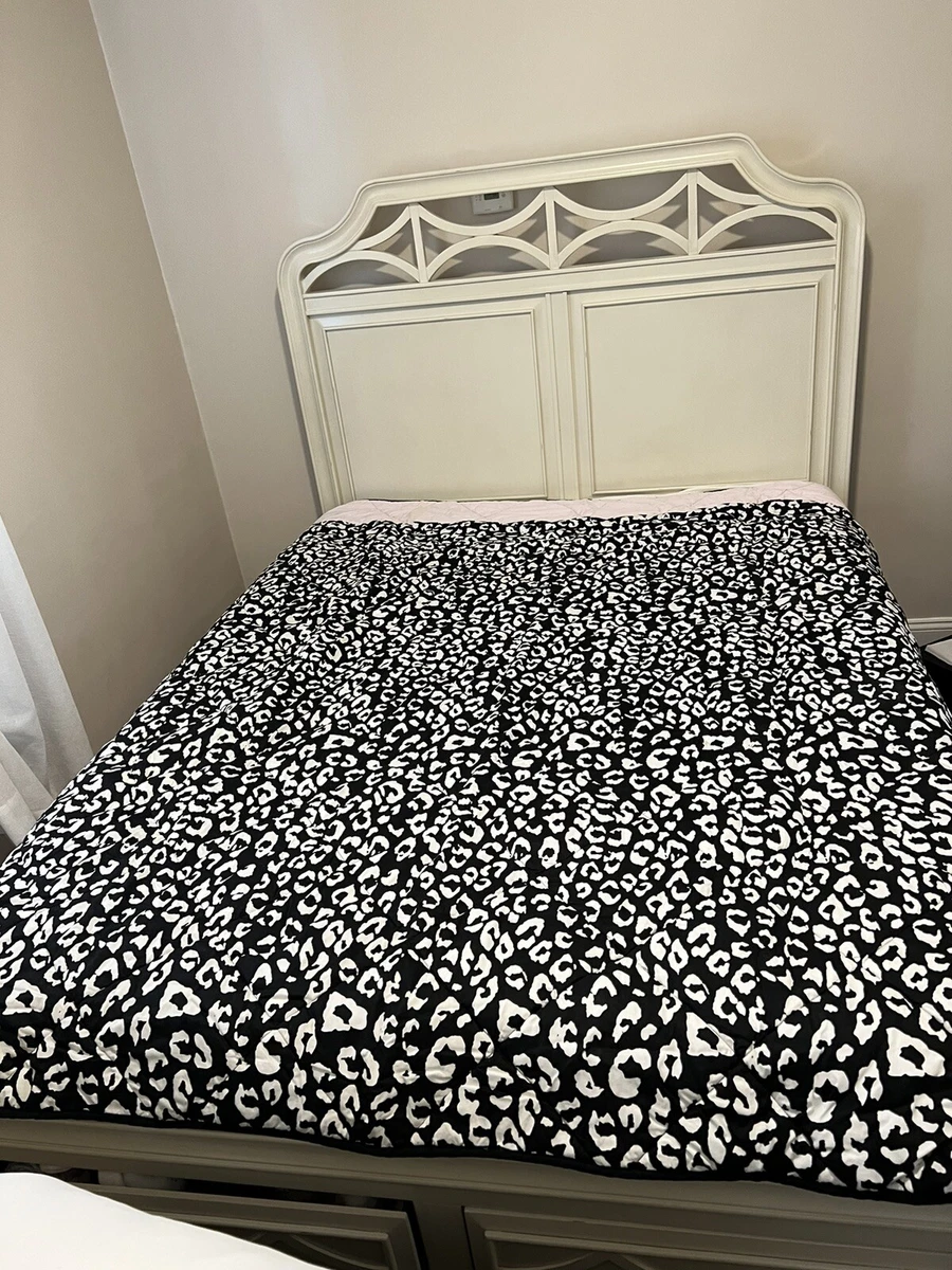 Victoria Secret PINK Cheetah Queen Reversible Bedding Blank Pink