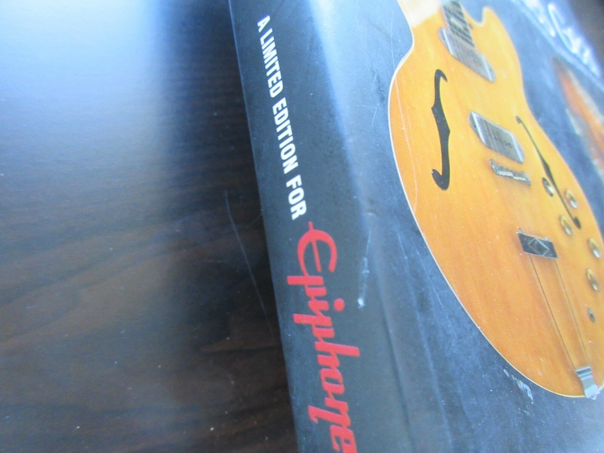 Beatles Gear By ANDY BABIUK EPIPHONE 洋書 Beatles Gear