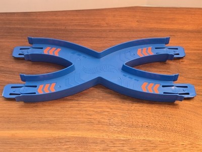 Hot Wheels 4 Way Intersection Track