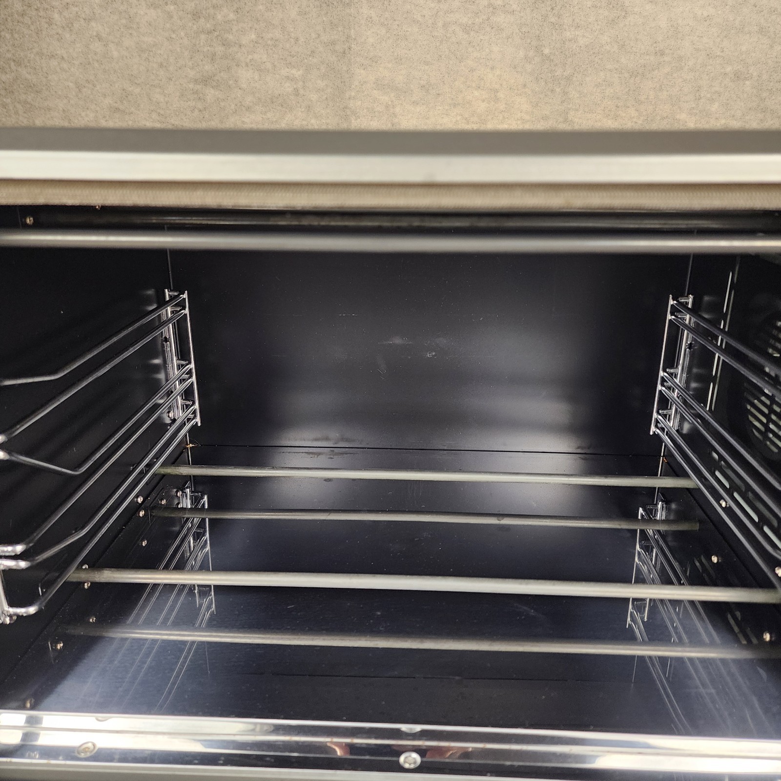 WOLF Gourmet Countertop Oven w/ Convection STAINLESS STEEL WGCO100S