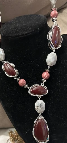 Brand New CHICOS BEADED Y NECKLACE 30-34" - product listing photo