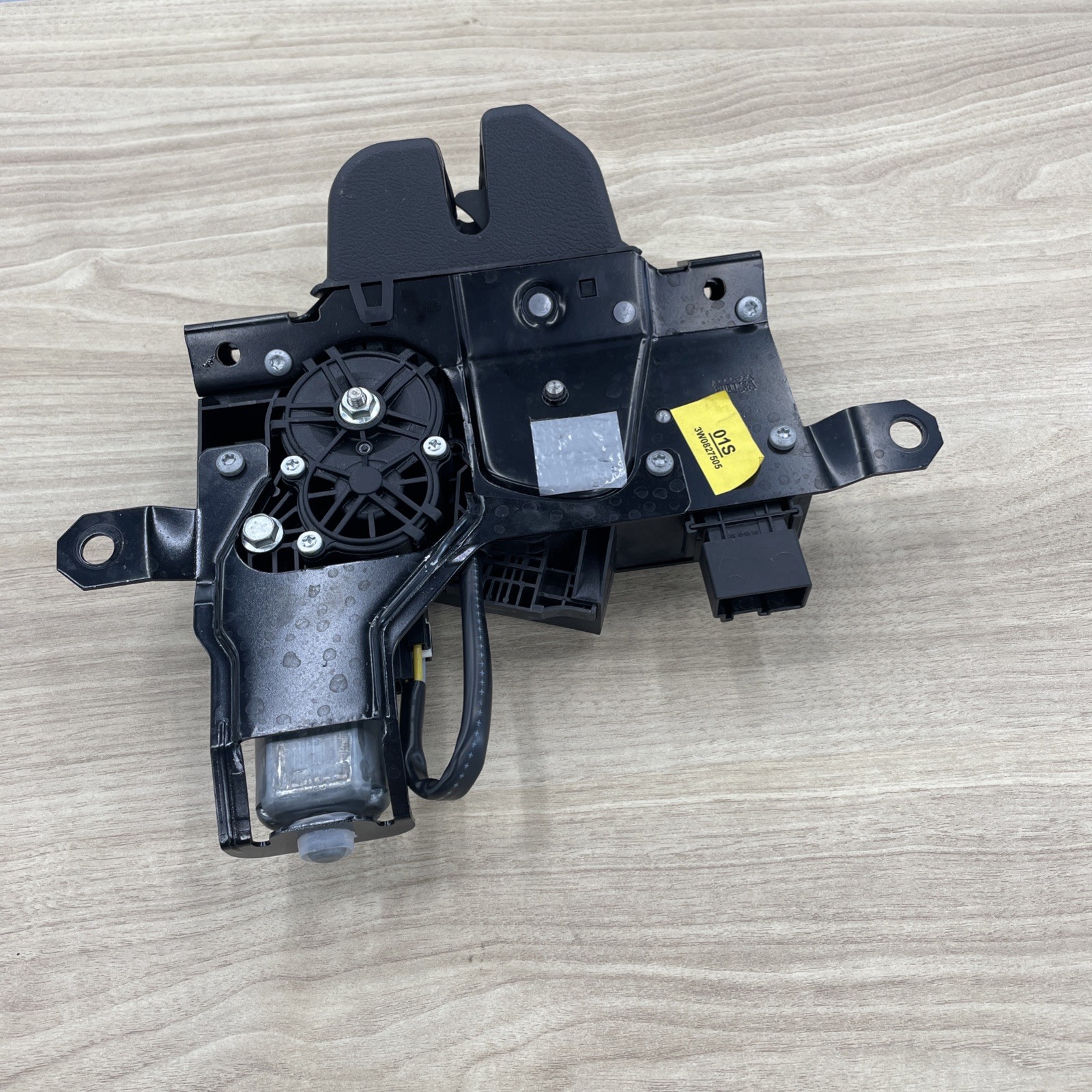 Bentley Continenta Flying Spur 2009 Trunk Boot Latch Mechanism OEM 3W0827505