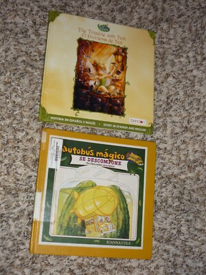 Lot of 2 Spanish Language Kids Books, HB, Disney Tinkerbell Magic Schoolbus
